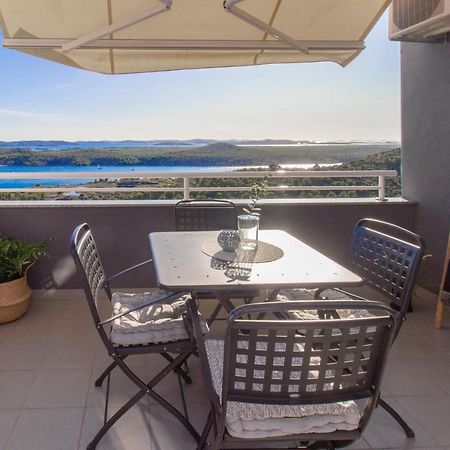 Apartment Sea View Šibenik Exterior foto